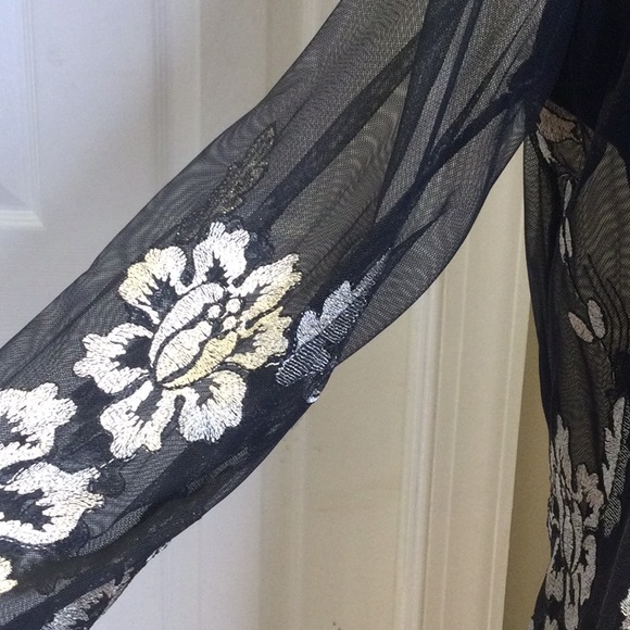 EUC Alfani Embroidered Formal Top, XL - Picture 5 of 10